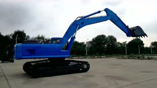 成人小挖机挖土视频,成人小挖机高效挖土实况解析